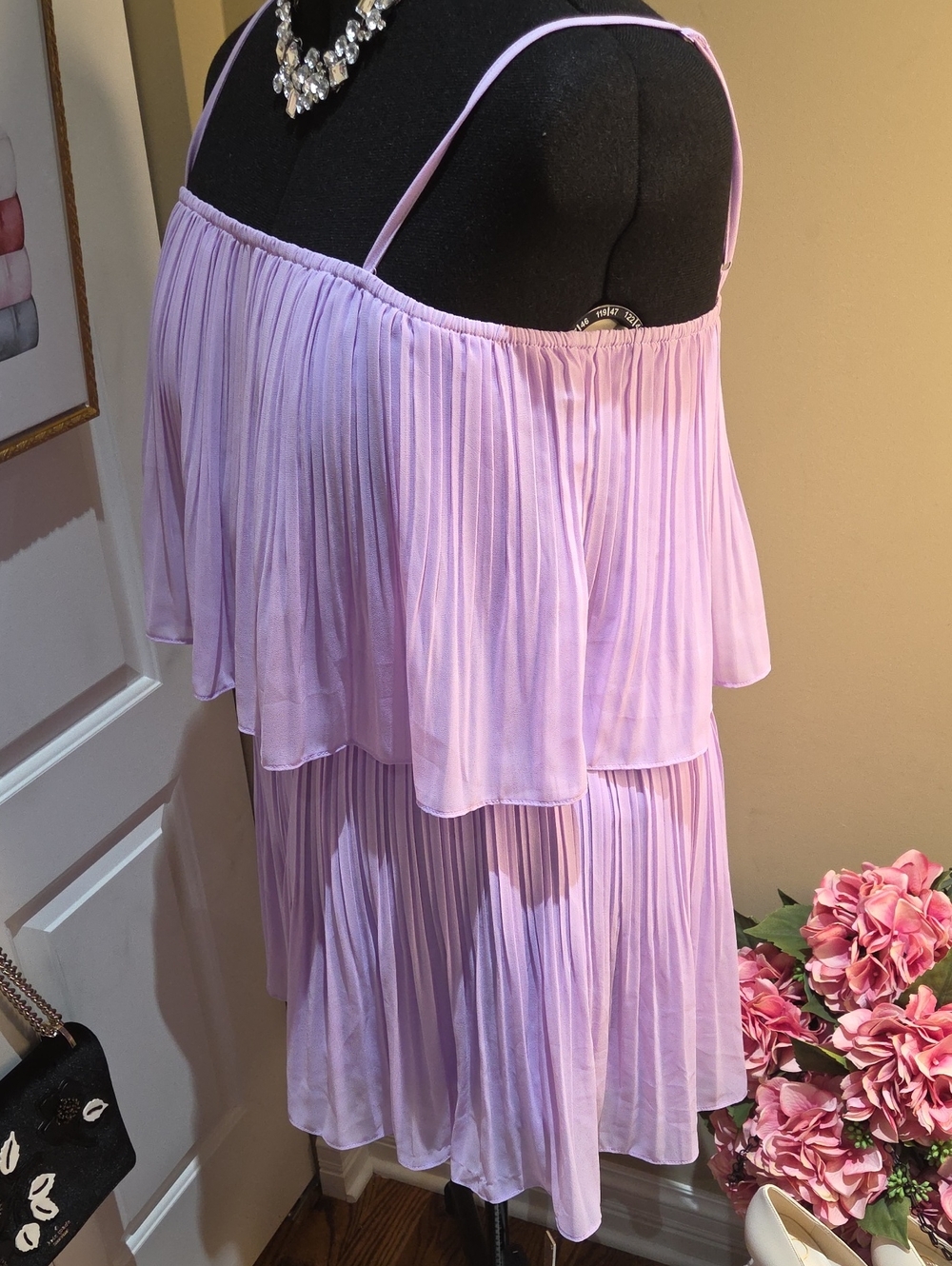 Nwot XL Exlura  Lavender Pleated Romper - Lightweight Spaghetti-Strap Jumpsuit - Picture 8 of 15
